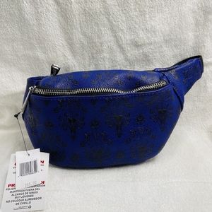 RARE! NWT,Loungefly Haunted Mansion iconic wallpaper belly bag!